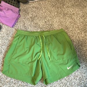 Nike Running Shorts sz L